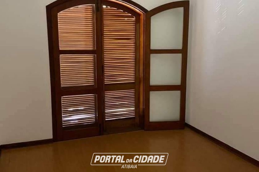 Casa &agrave; venda - CENTRO