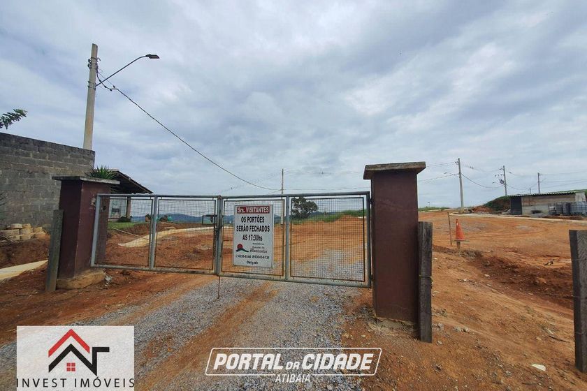 Terreno &agrave; venda - 250m&sup2; - Centro