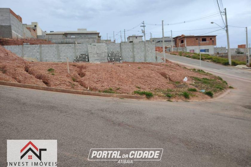 Terreno &agrave; venda - 305m&sup2; - Lamismar II