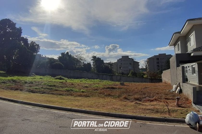 Terreno &agrave; venda - 682m&sup2; - RESIDENCIAL GRANVILLE