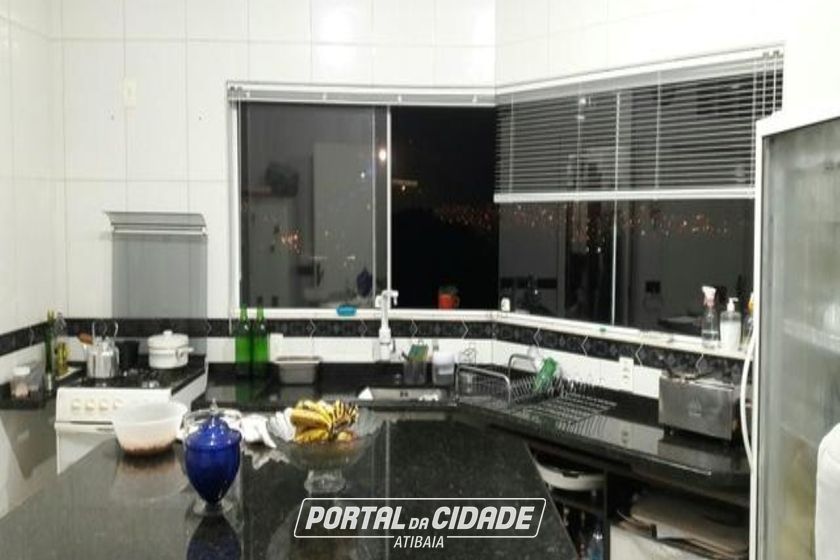 Casa &agrave; venda - 590m&sup2; - Campos de Atibaia