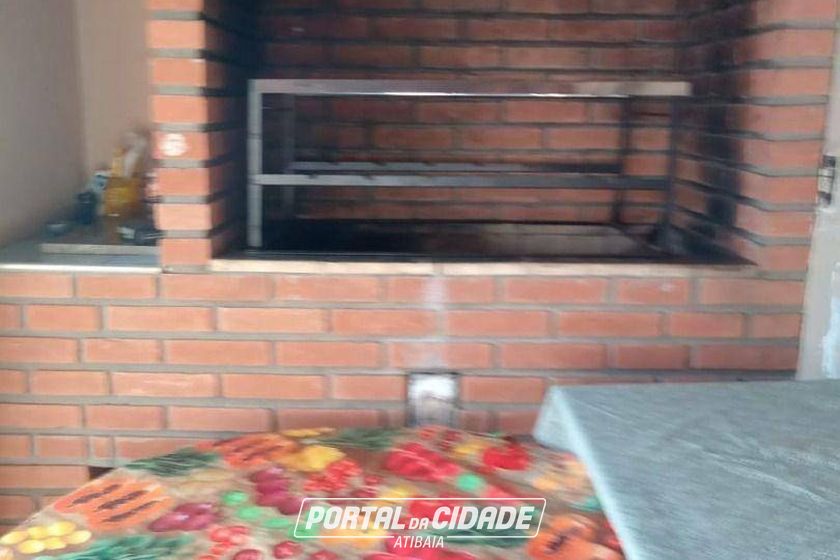 Casa &agrave; venda - 400m&sup2; - Jardim Siriema
