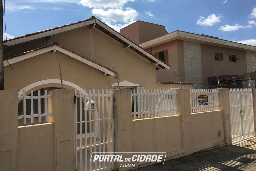 Casa para alugar - CENTRO