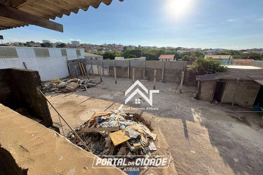 Terreno &agrave; venda - 900m&sup2; - Jardim das Cerejeiras