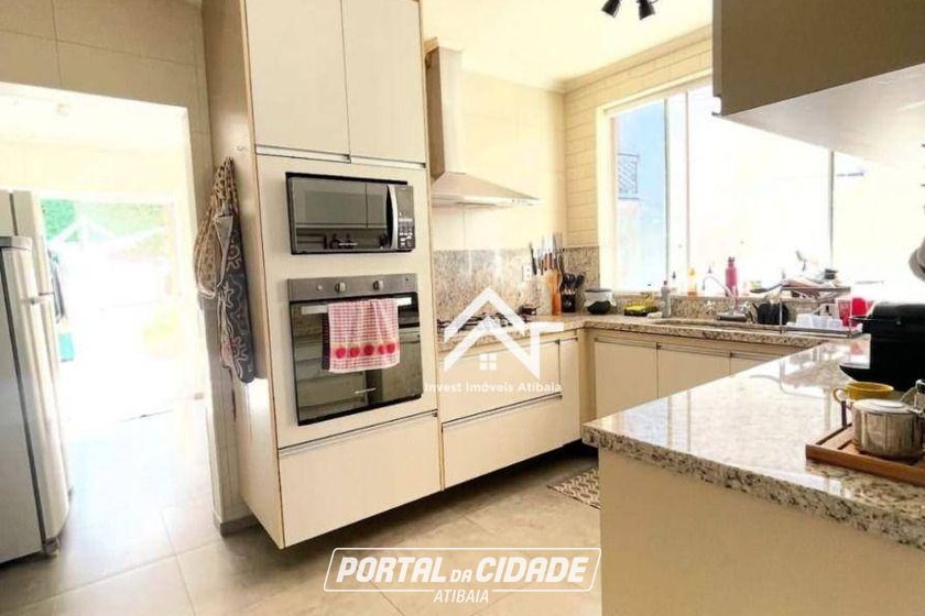 Casa para alugar - 275m&sup2; - Cidade Sat&eacute;lite