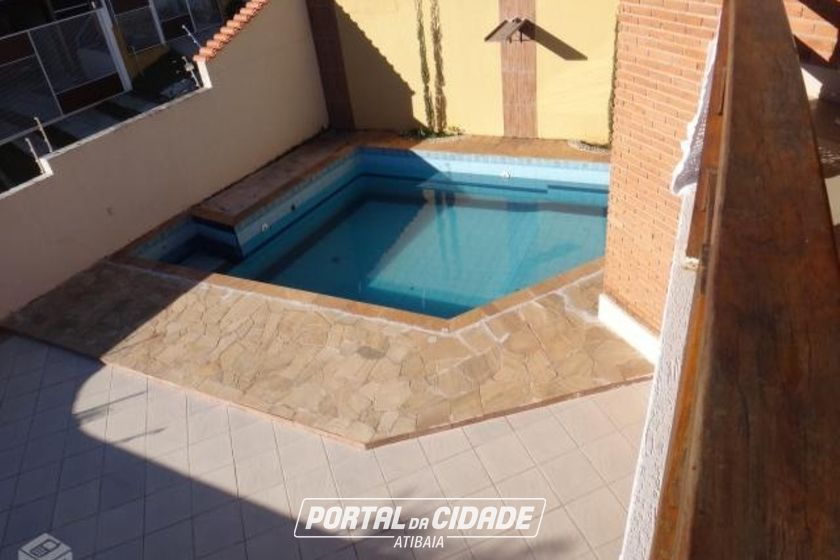 Casa &agrave; venda - 220m&sup2; - Jardim das Flores