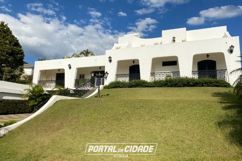 Casa &agrave; venda - 700m&sup2; - Condom&iacute;nio Flamboyant