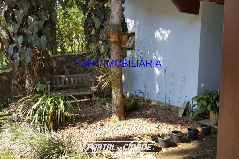 Casa &agrave; venda - 2000m&sup2; - Condom&iacute;nio Clube da Montanha
