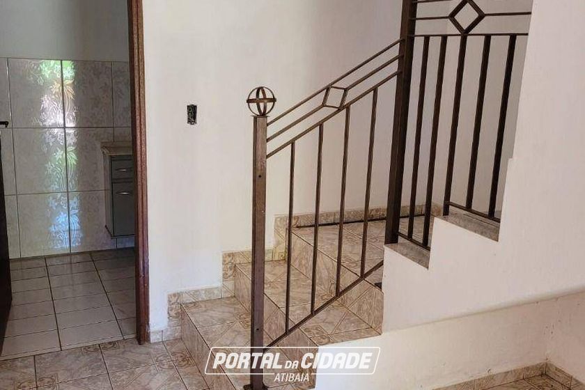 Casa &agrave; venda - 280m&sup2; - Tr&ecirc;s Pistas