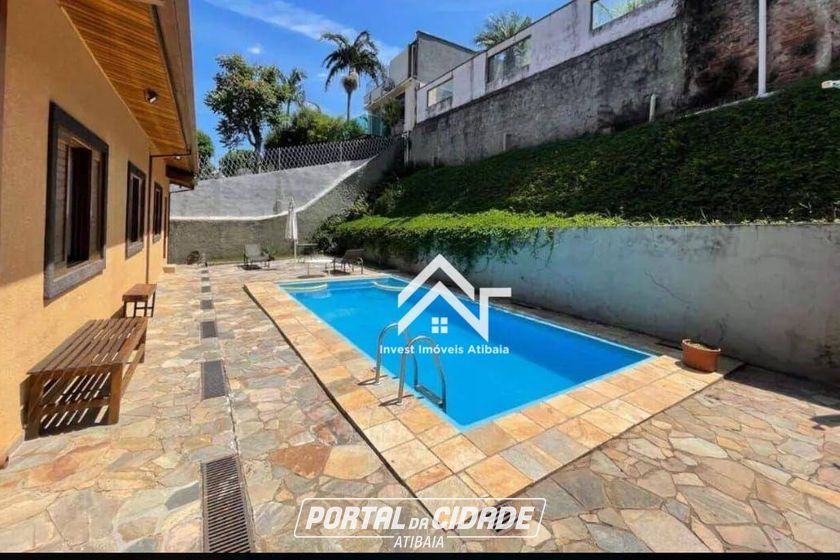 Casa para alugar - 275m&sup2; - Cidade Sat&eacute;lite