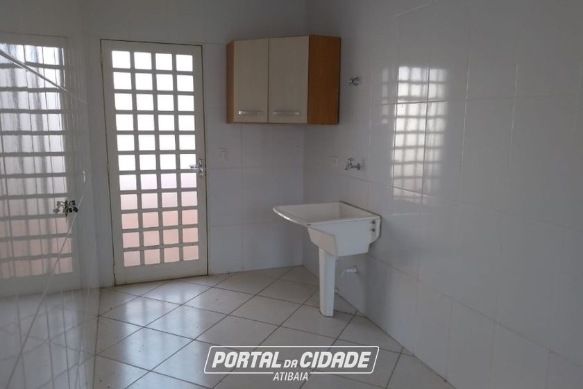 Casa &agrave; venda - 350m&sup2; - JD DO LAGO