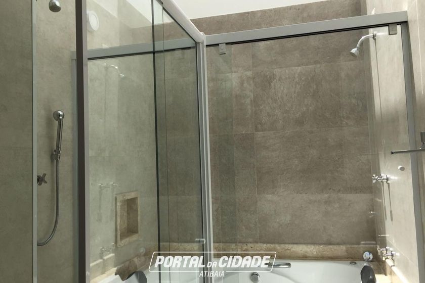 Casa &agrave; venda - 350m&sup2; - Jardim Eneide