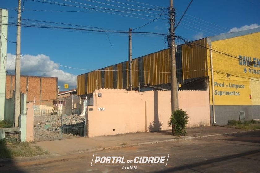 Terreno &agrave; venda - 360m&sup2; - RECREIO ESTORIL