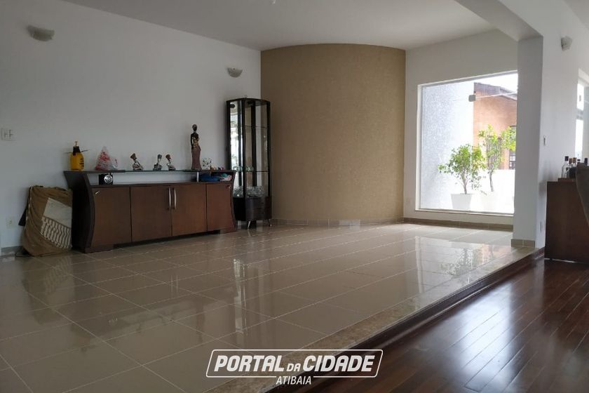 Casa &agrave; venda - 630m&sup2; - NOVA GARD&Ecirc;NIA