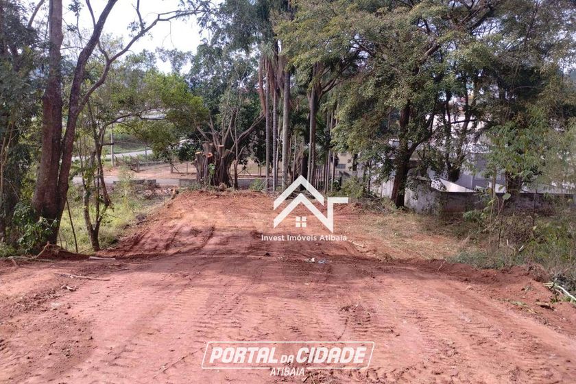 Terreno &agrave; venda - 400m&sup2; - Jardim dos Pinheiros