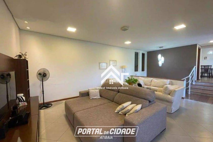 Casa para alugar - 275m&sup2; - Cidade Sat&eacute;lite