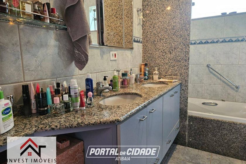 Casa &agrave; venda - 275m&sup2; - Jardim Tapaj&oacute;s
