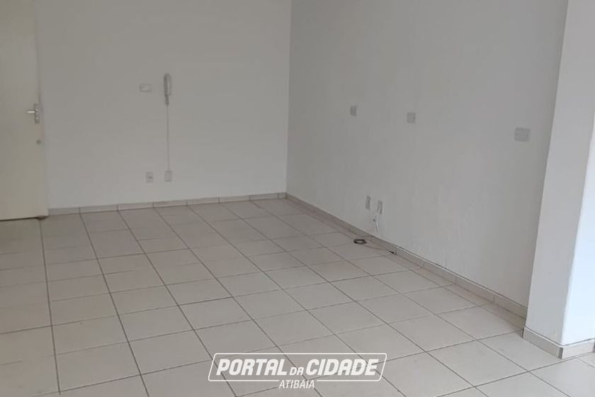 Sal&atilde;o Comercial para alugar - 27m&sup2; - Centro