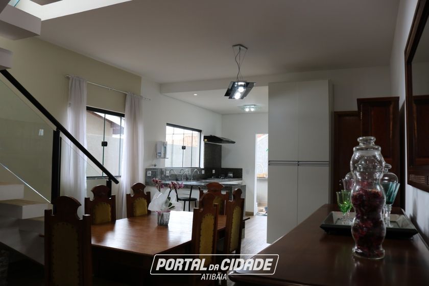 Sobrado &agrave; venda - JARDIM DOS PINHEIROS