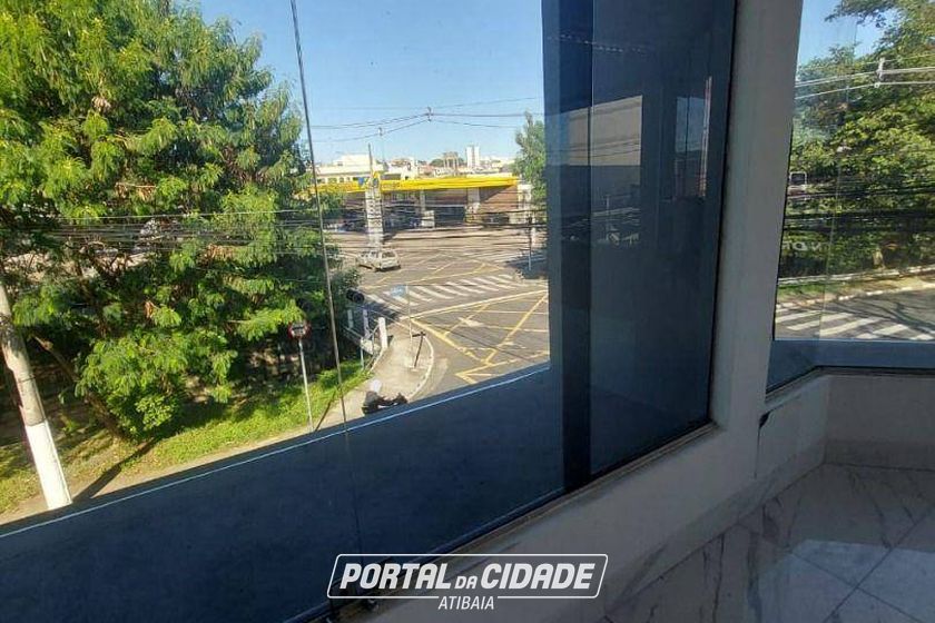 Sal&atilde;o Comercial para alugar - 48m&sup2; - Centro