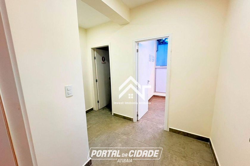 Sal&atilde;o Comercial para alugar - 200m&sup2; - Vila Esperia ou Giglio