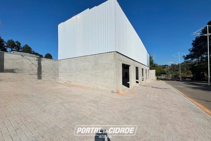 Sal&atilde;o Comercial para alugar - 240m&sup2; - Jardim Est&acirc;ncia Brasil