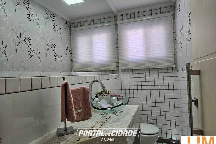 Casa &agrave; venda - 351m&sup2; - Vila Giglio