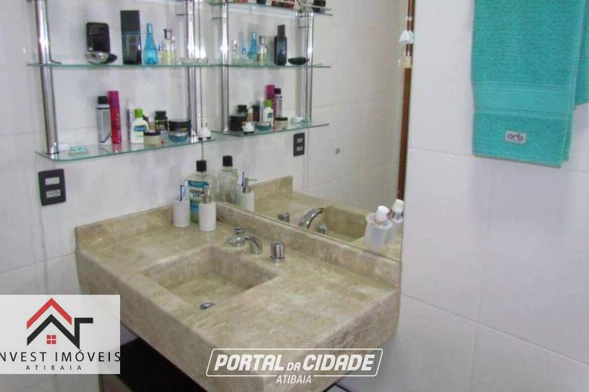 Sobrado &agrave; venda - 228m&sup2; - Condom&iacute;nio Residencial Pedra Grande