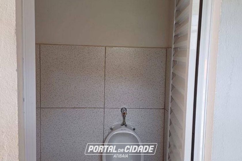 Ch&aacute;cara &agrave; venda - 2485m&sup2; - Jardim Est&acirc;ncia Brasil