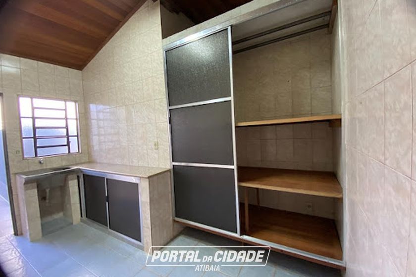 Casa para alugar - 307m&sup2; - Alvin&oacute;polis