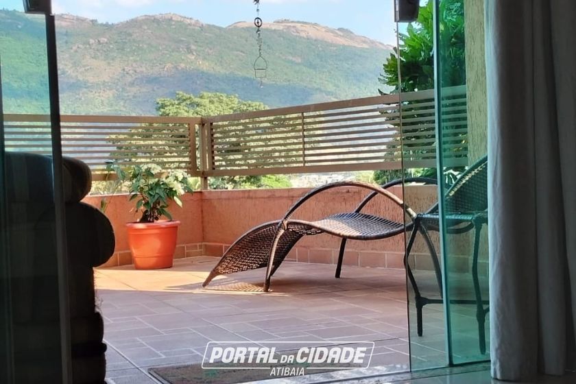 Casa &agrave; venda - 330m&sup2; - Vila petr&oacute;polis
