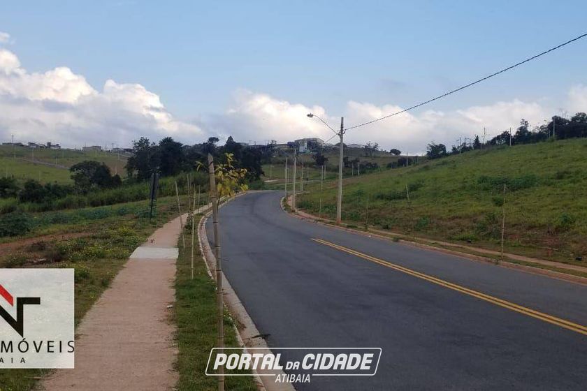 Terreno &agrave; venda - 215m&sup2; - Jardim das Cerejeiras