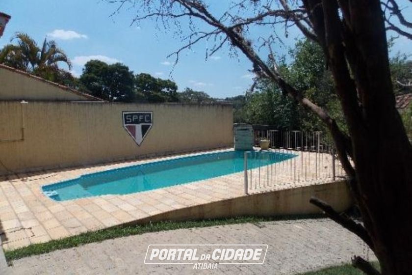 Ch&aacute;cara &agrave; venda - 650m&sup2; - Jardim Maracan&atilde;