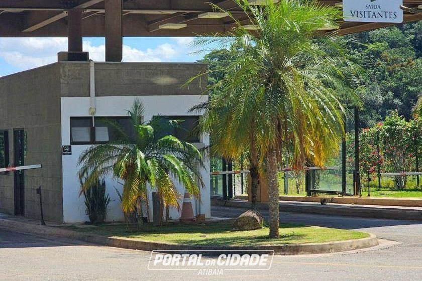 Terreno &agrave; venda - 727m&sup2; - Condom&iacute;nio Itapor&atilde;