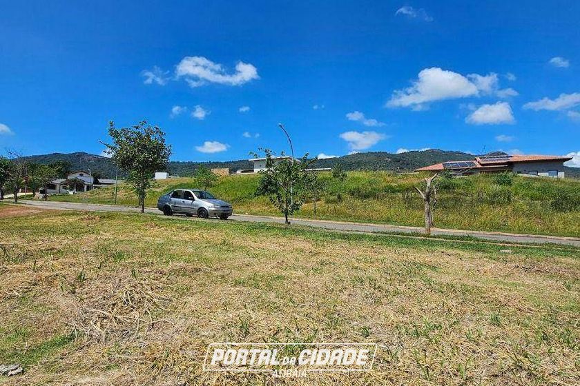 Terreno &agrave; venda - 727m&sup2; - Condom&iacute;nio Itapor&atilde;