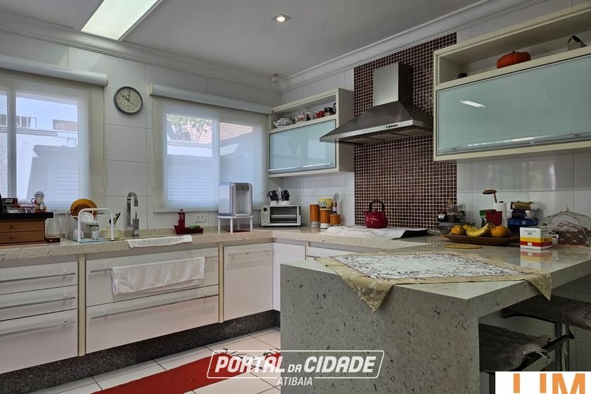 Casa &agrave; venda - 351m&sup2; - Vila Giglio