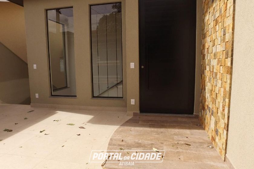Casa &agrave; venda - 150m&sup2; - JARDIM MARISTELA