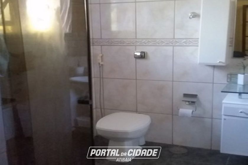 Ch&aacute;cara &agrave; venda - 374m&sup2; - Jardim Suely