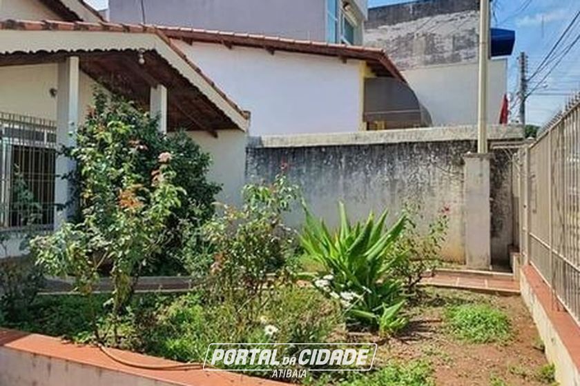 Casa &agrave; venda - CENTRO