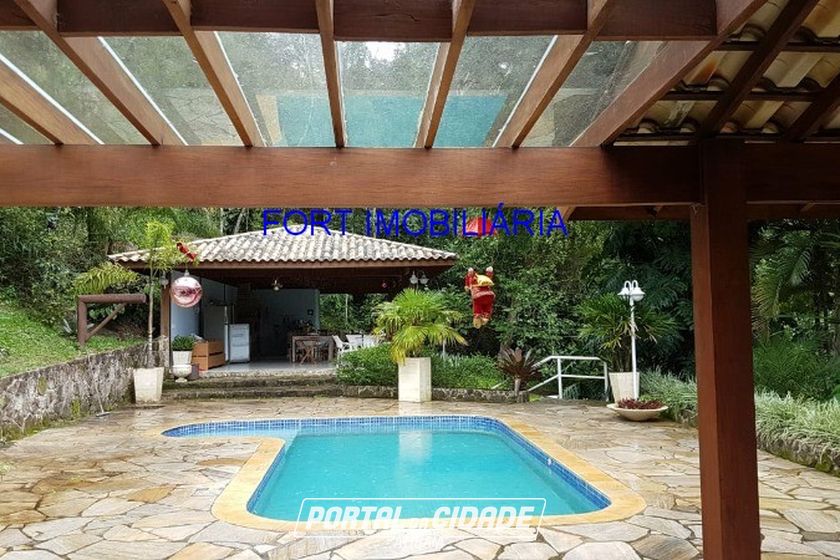 Casa &agrave; venda - 2000m&sup2; - Condom&iacute;nio Clube da Montanha