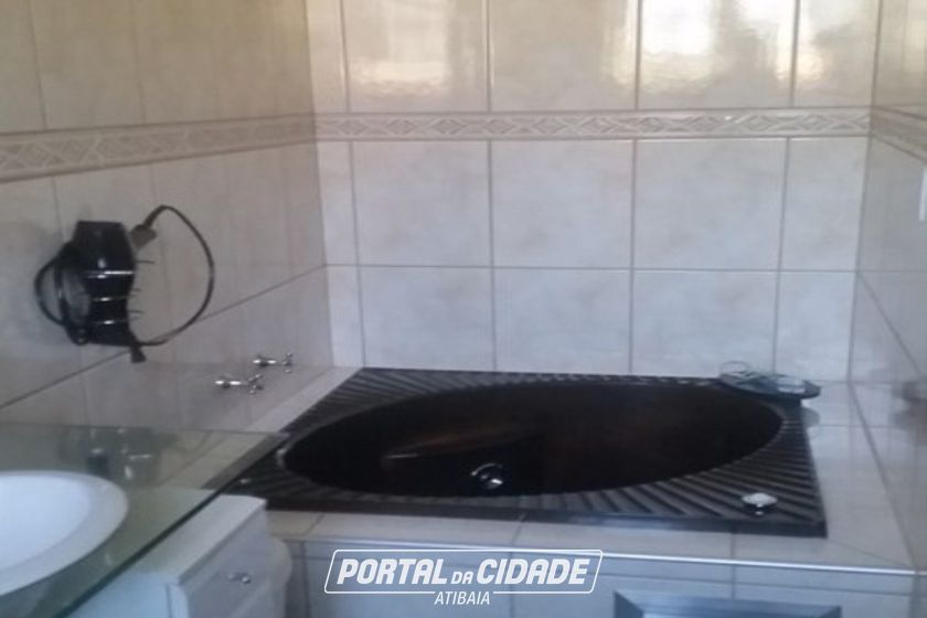 Ch&aacute;cara &agrave; venda - 374m&sup2; - Jardim Suely