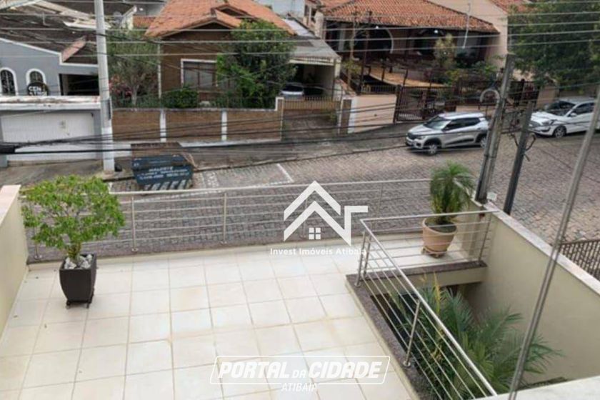 Sobrado &agrave; venda - 370m&sup2; - Jardim Brasil