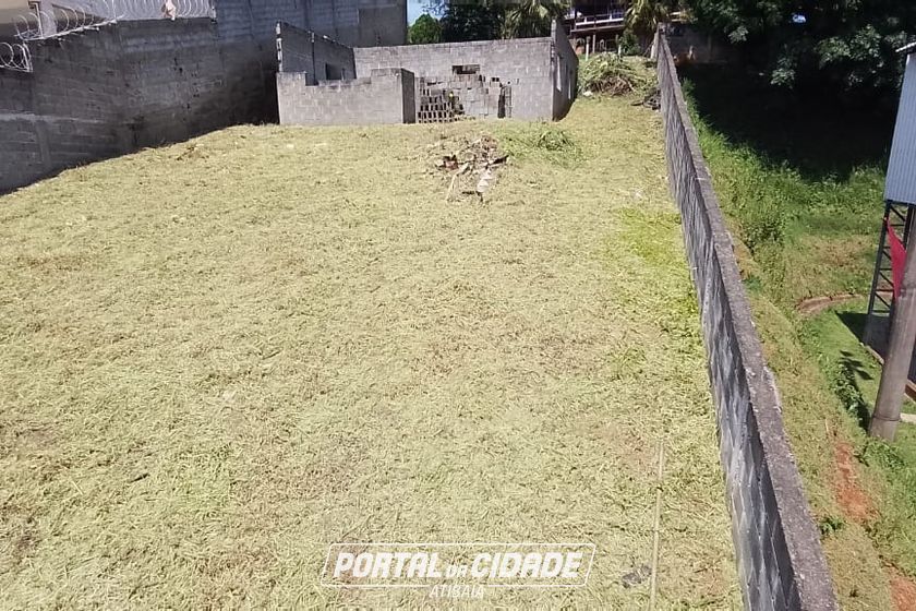 Terreno &agrave; venda - 412m&sup2; - santa maria