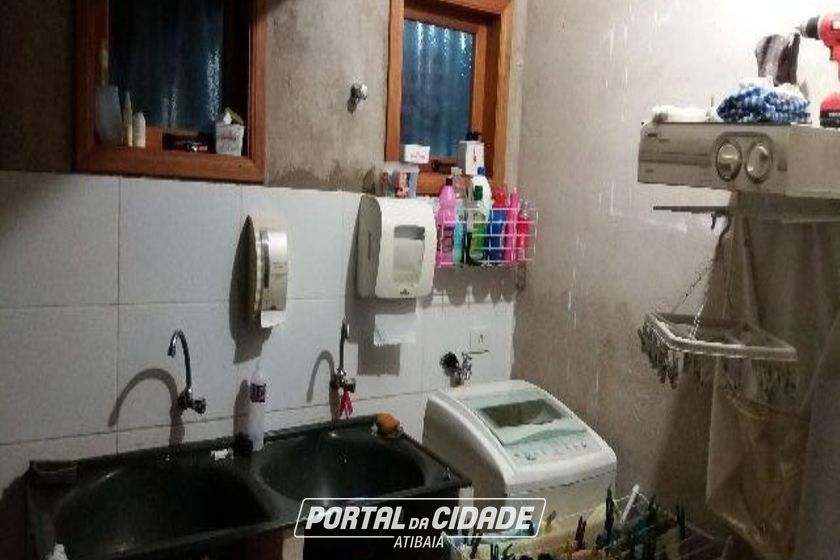 Casa &agrave; venda - 200m&sup2; - Jardim dos Pinheiros
