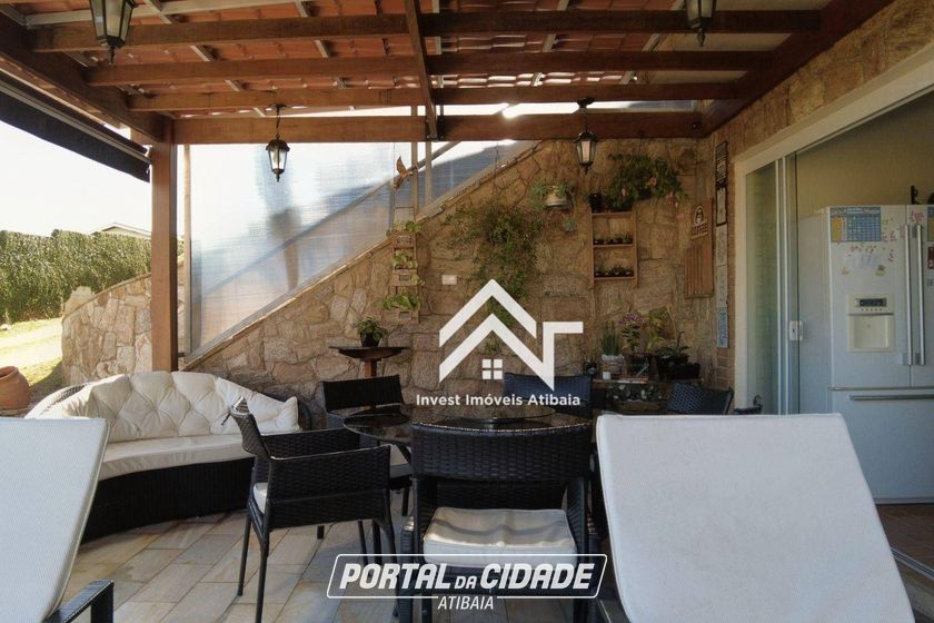 Casa &agrave; venda - 249m&sup2; - Jardim Colina do Sol