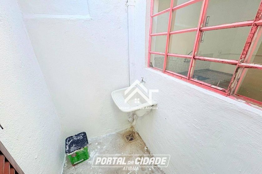 Sal&atilde;o Comercial para alugar - 50m&sup2; - Centro