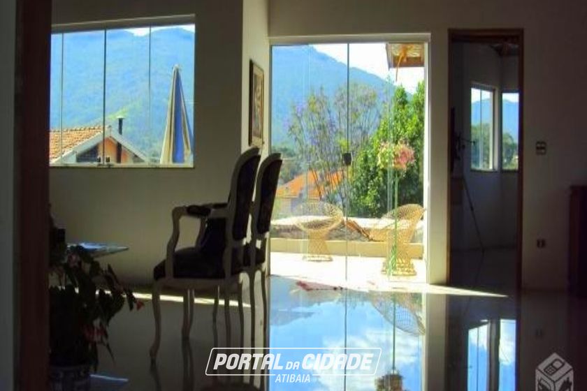 Casa &agrave; venda - 300m&sup2; - Jardim Maristela