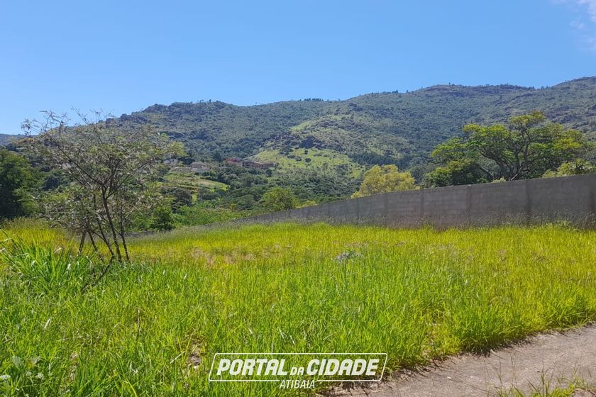 Terreno &agrave; venda - 750m&sup2; - ITAPETINGA