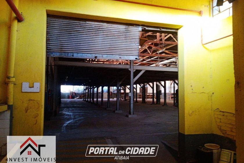 Sal&atilde;o Comercial para alugar - 2100m&sup2; - Centro