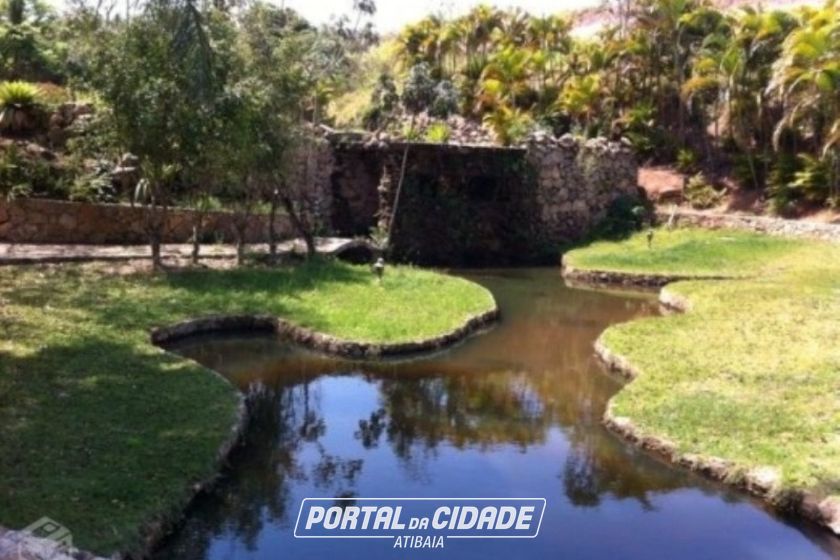 Terreno &agrave; venda - 700m&sup2; - Itapetinga